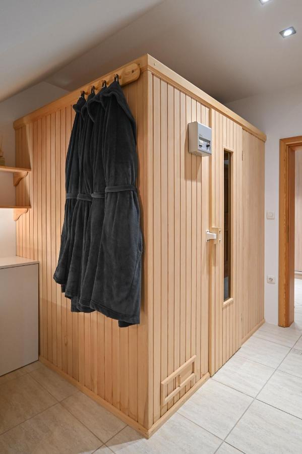 Apartment Stros With Private Sauna Кранська Гора Екстер'єр фото